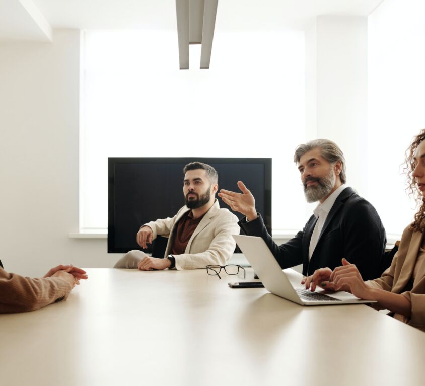 Entretien d'embauche 4 personnes